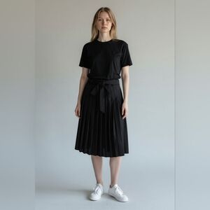 Modcloth Black Pleated Knee Length Skirt with Matching Belt (M)